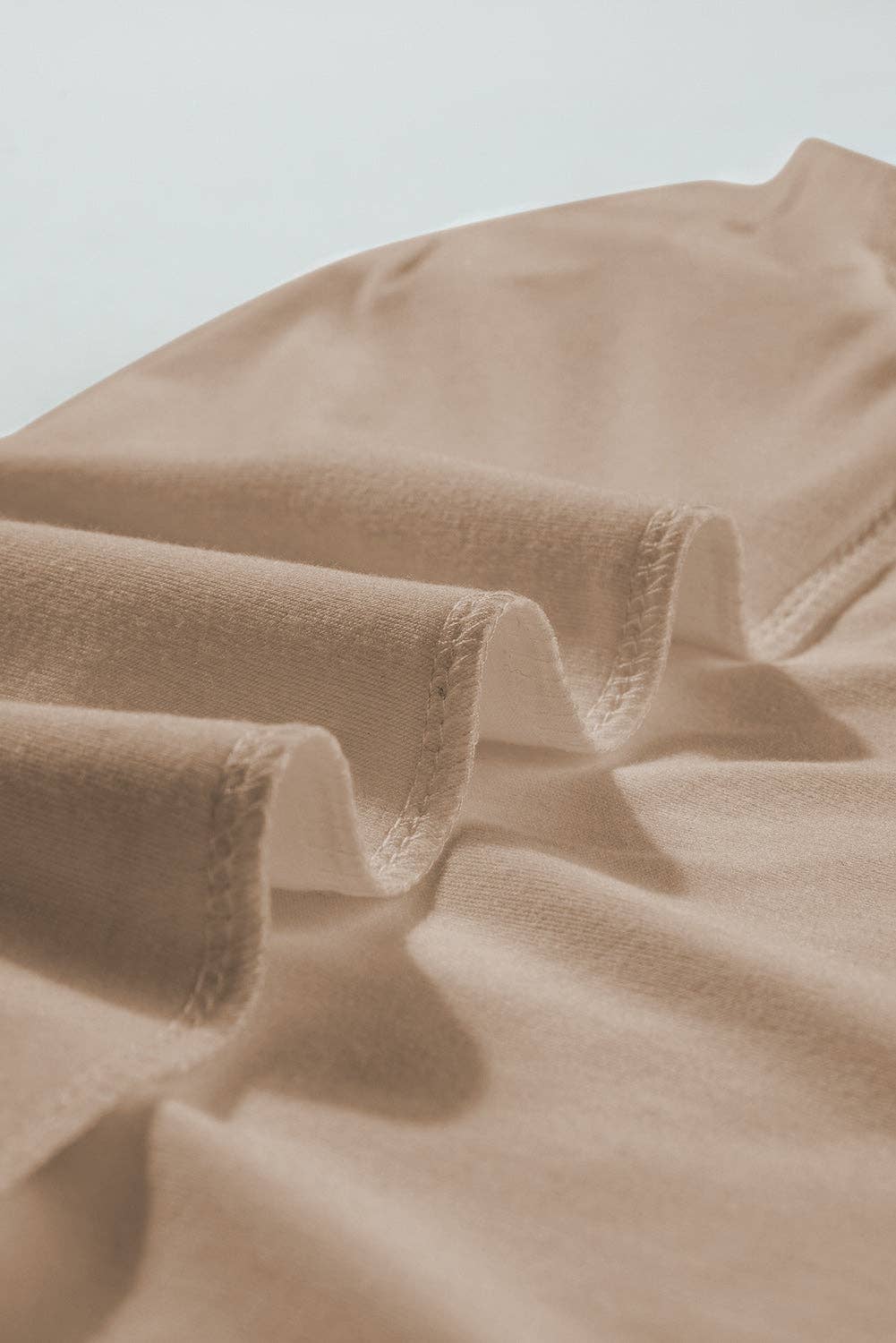 Women's Seamed Detail Contrast Lace Raglan Sleeve Tee