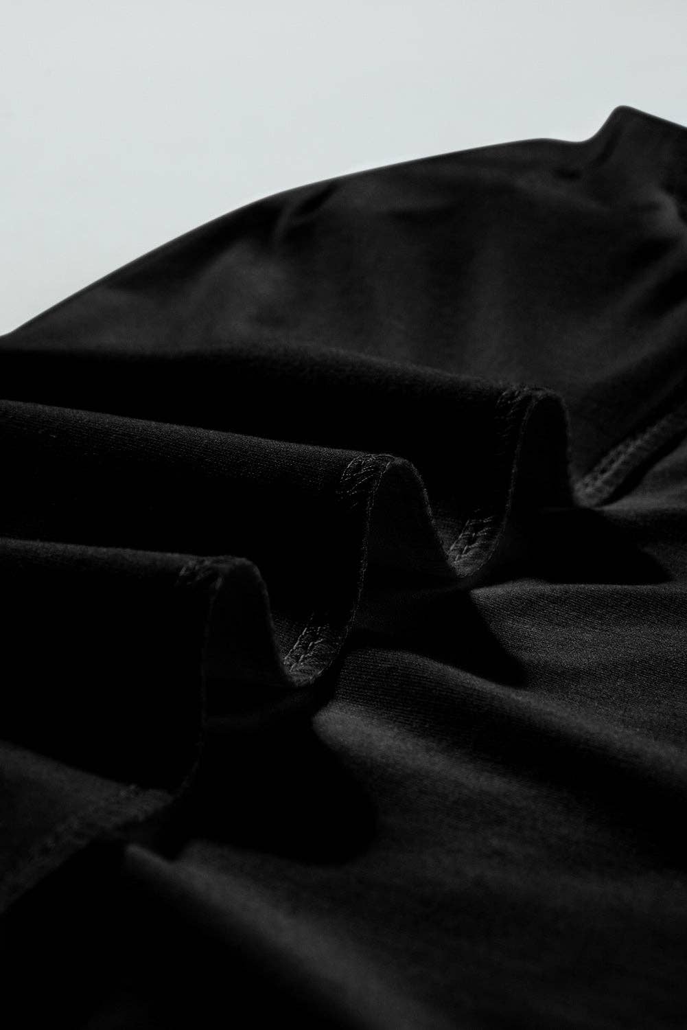 Women's Seamed Detail Contrast Lace Raglan Sleeve Tee