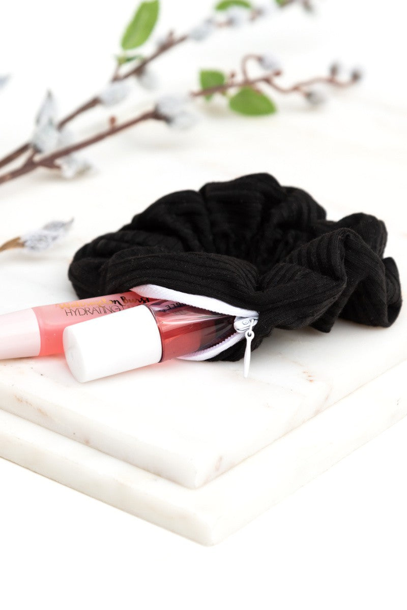 Ribbed Pocket Scrunchie