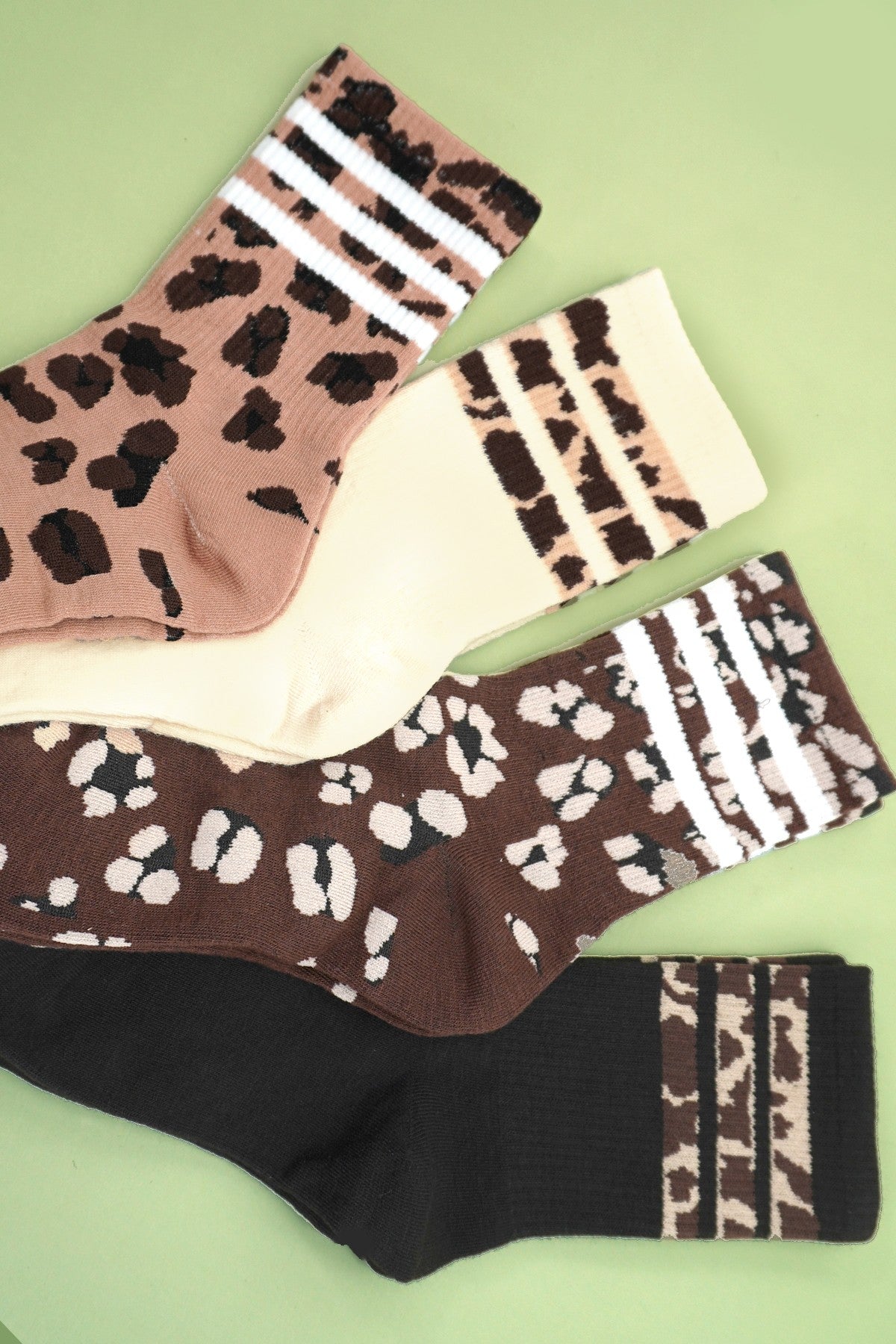 Woman Animal Leopard Half Crew Throwback Socks